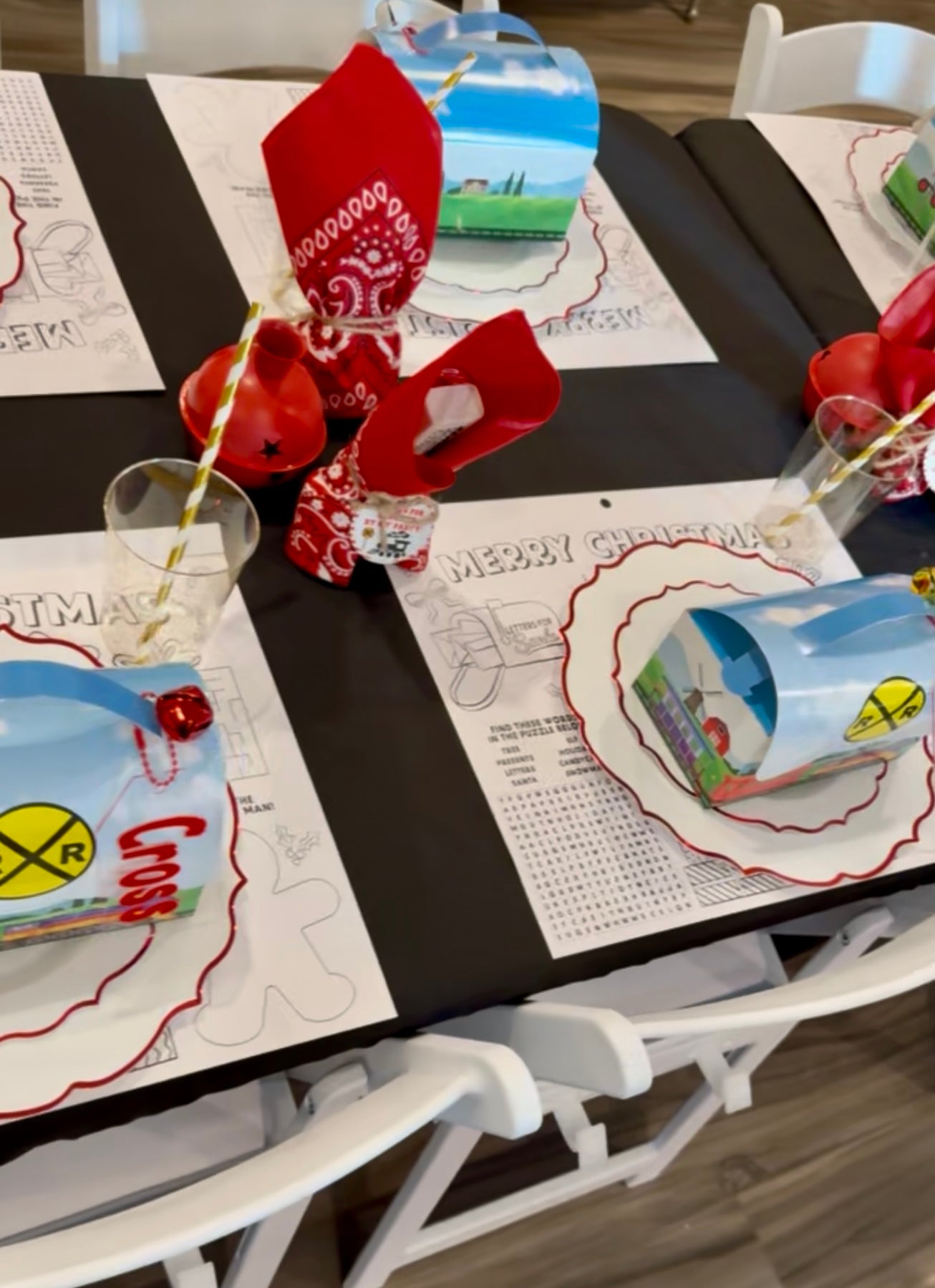 Kids table and chairs
